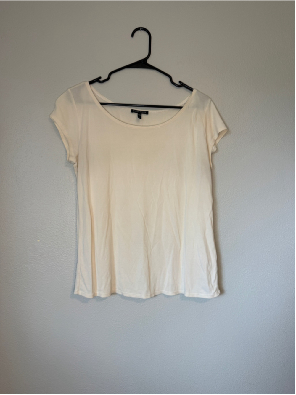 Eileen Fisher 100% Silk Ivory Scoop Neck Tee M